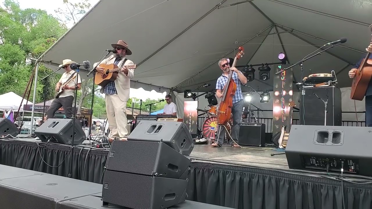 White Lines, Long Drives - Viola and the Brakemen