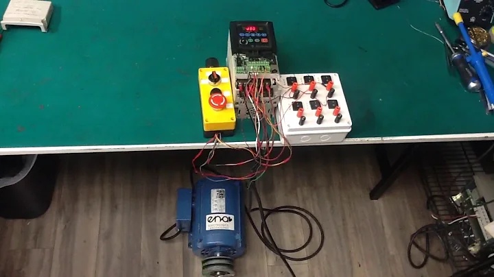 404347 - Allen Bradley PowerFlex 40 - 22B-D23N104