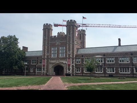 College Dorm Move In at Washington University in St. Louis ...