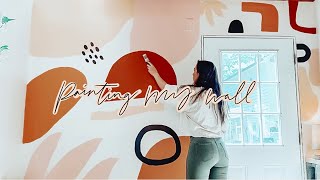 PAINTING A MURAL ON MY WALL AND FULL STUDIO TOUR!