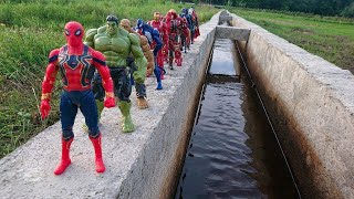 SUPERHERO AVENGERS, HULK SMASH VS Spider Man action doll , IRON MAN, VENOM, CAPTAIN AMERICA, BATMAN