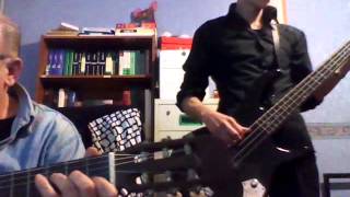 Video thumbnail of "Le pénitentier (Johnny Halliday) - cover basse et guitare"