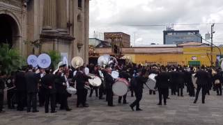 300 Jesús de la Merced: 256 músicos, la Fosa.