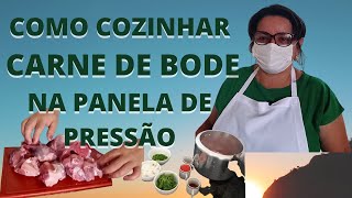 Como Cozinhar Carne de Bode na Panela de Pressão