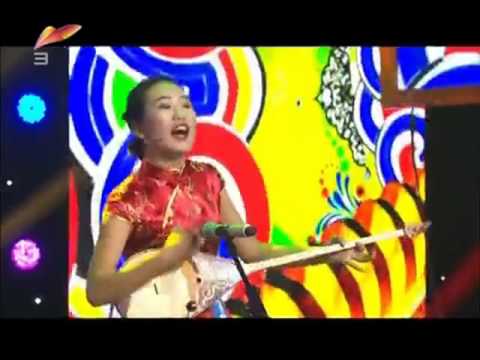 Китаянка спел Казахские песню