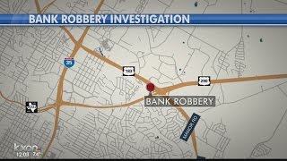 Man robs Comerica Bank in Northeast Austin