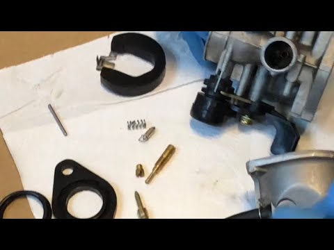 Video: Hvordan rengjør du en quad carb?