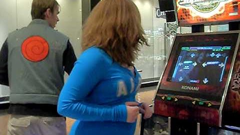 Random Mall Cosplay? And DDR!