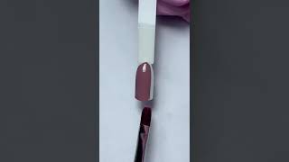 Video: UV / LED Color Gel - bräunliches taupe lila - Art. 80193