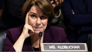 Primaires démocrates : Amy Klobuchar abandonne et soutient Joe Biden