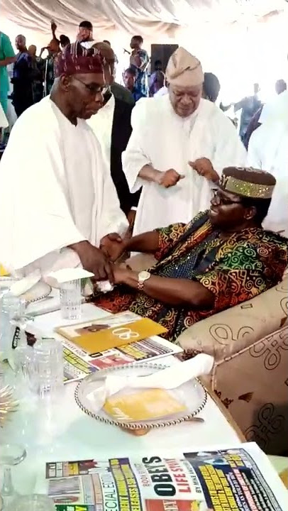 80th Birthday: Obasanjo In Symbolic Dance With Ebenezer Obey To Depict Bad Governance In Nigeria (3)
