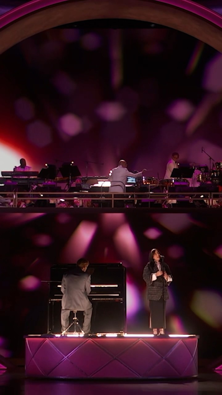 Billie and FINNEAS performing “What Was I Made For?” at the 2024 Oscars.