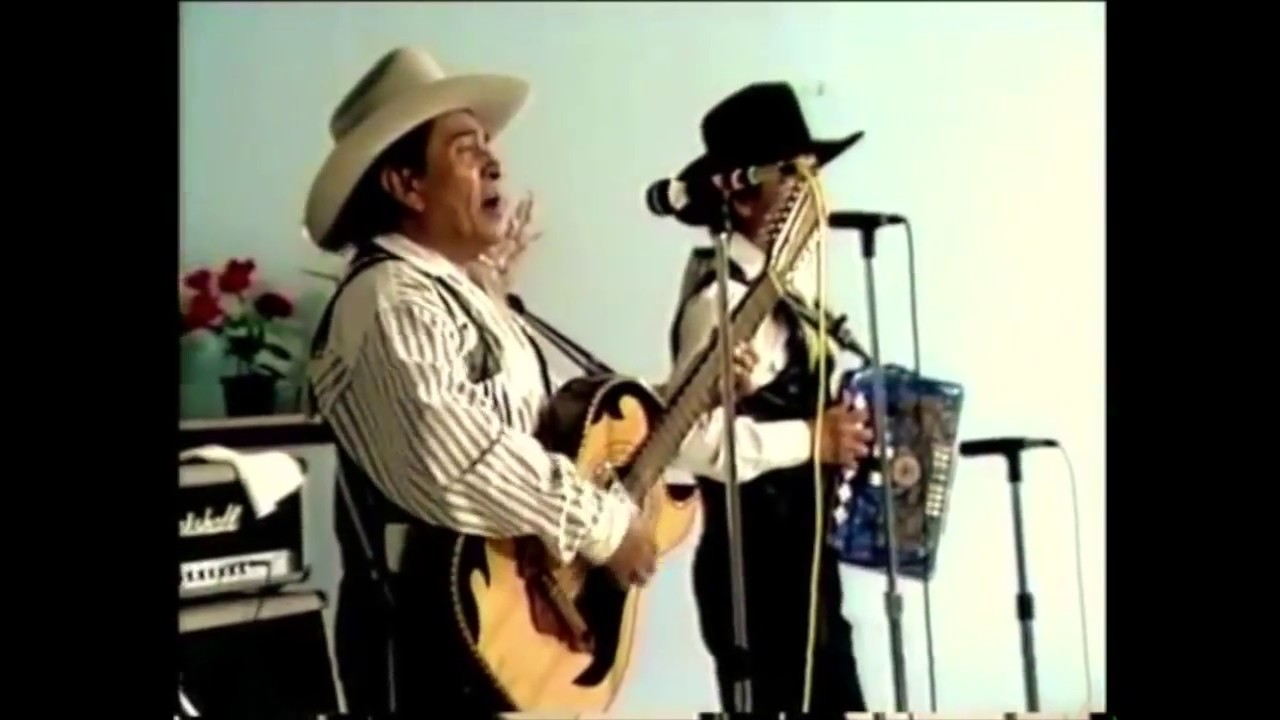 Cornelio Reyna - Te Vas Angel Mio (Video Oficial)