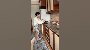 حال بنات من عمره 17 سنة و تتزوج 