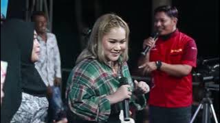 ANGGUN PRAMUDITA - GALA GALA