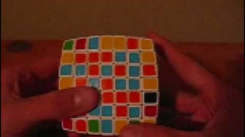 How to solve the last two centers on a V-cube 7