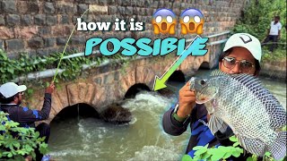 बापरे SS😱उछाल वाले पानी में मछली पकड़ना || Monster Tilapia fishing techniques