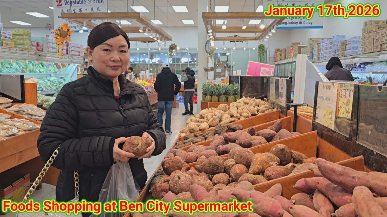 Foods Shopping while is snowing on Saturday 01.17.26