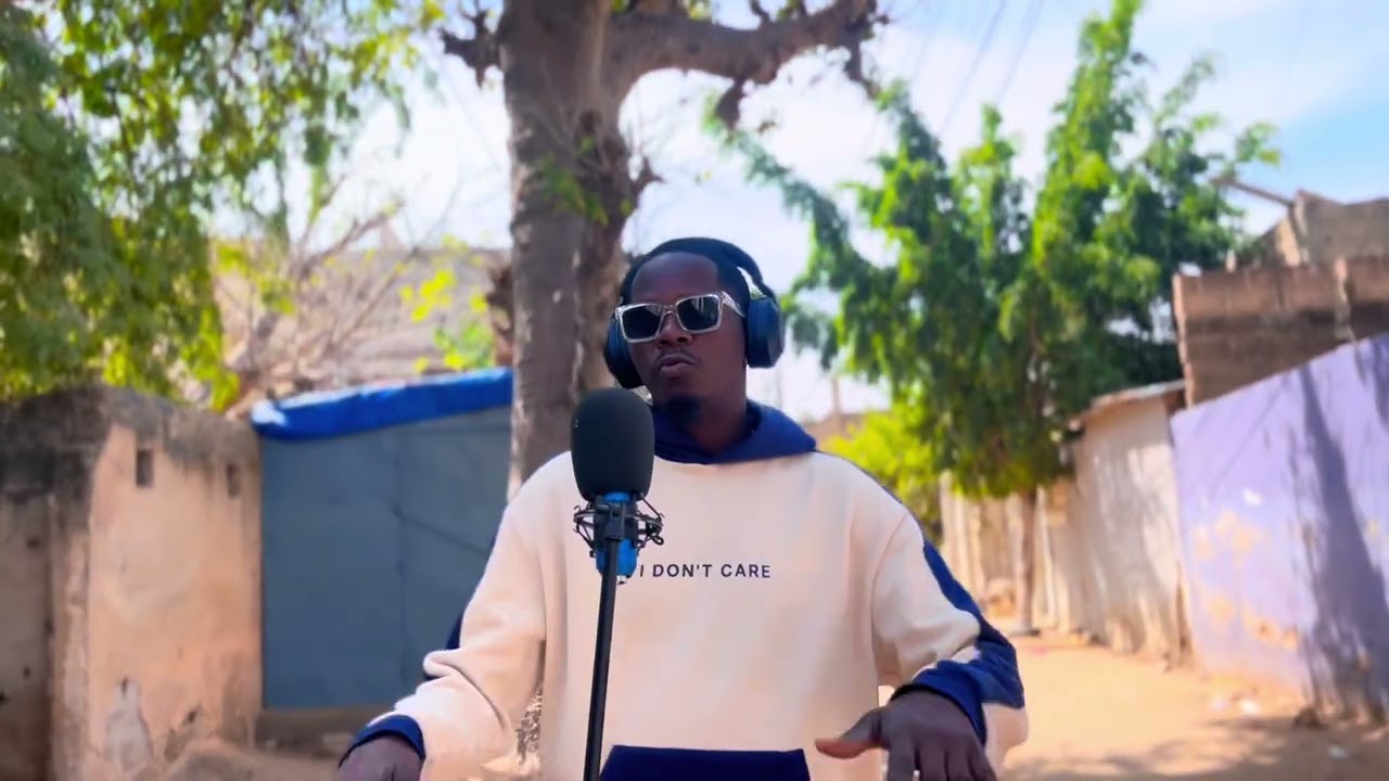 CLIP OFFICIEL YÉNNÉ DE KING DAME