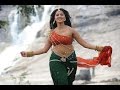 असल में ऐसी दिखती हैं &#39;Baahubali&#39; की मां Anushka Shetty, देखें  Devasena का ग्लैमरस अंदाज