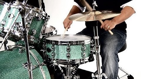 How to Play a Single Stroke Four | Drumming