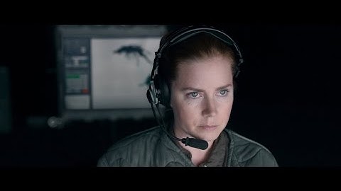 Thumbnail of Amy Adams Communicates With Aliens in First 'Arrival' Trailer