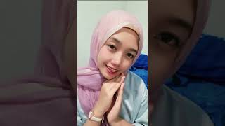 Live Hijab Pink Transparan Pake Baju Tidur Putih