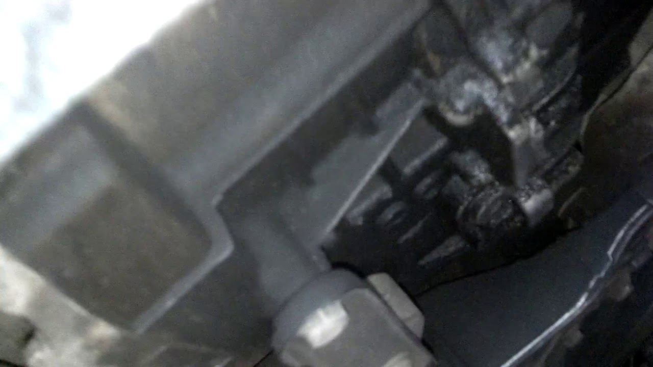 Звук неисправного маховика на DSG7 холостом ходу - YouTube