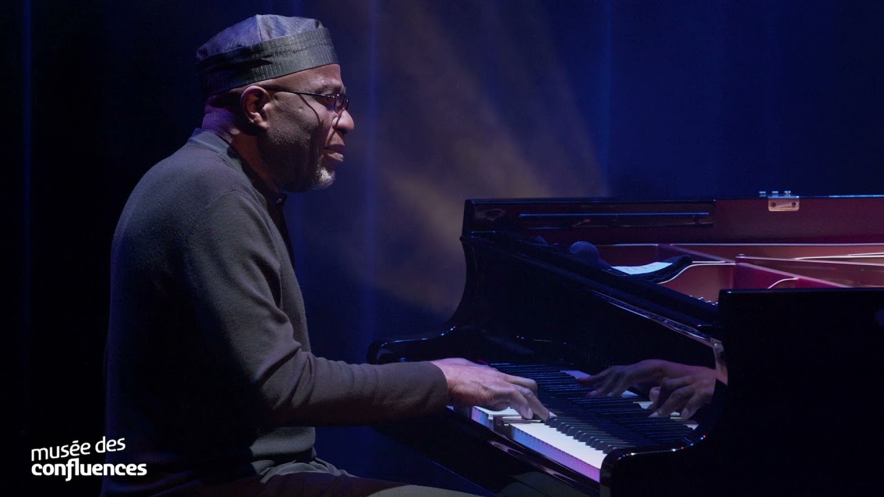 Sleduj Ray Lema & Laurent De Wilde - "Human come first" na YouTube Sleduj Ray Lema & Laurent De Wilde - "Human come first" na YouTube