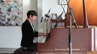 Video voorbeeld van "Missy Higgins - Shark Fin Blues (Acoustic Sessions from OZ)"