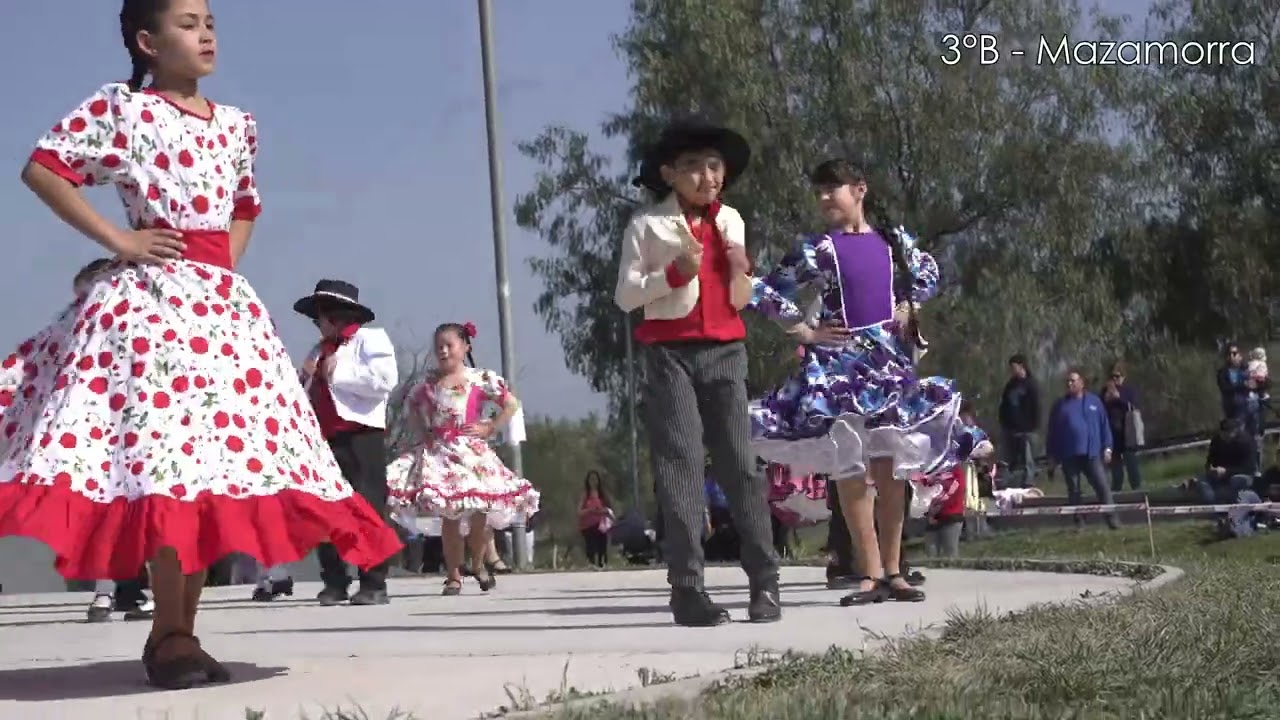 Bailes Fiestas Patrias Colegio CREE septiembre de 2024