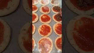 mini pizza ميني بيتزا بالكفتة#shorts#