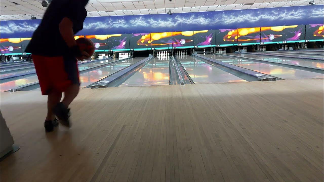 No Thumb Bowling (Game 4) Getting Better! YouTube