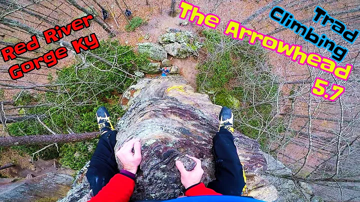 Trad climbing The Arrowhead 5.7 in Red River Gorge KY at Pebble Beach