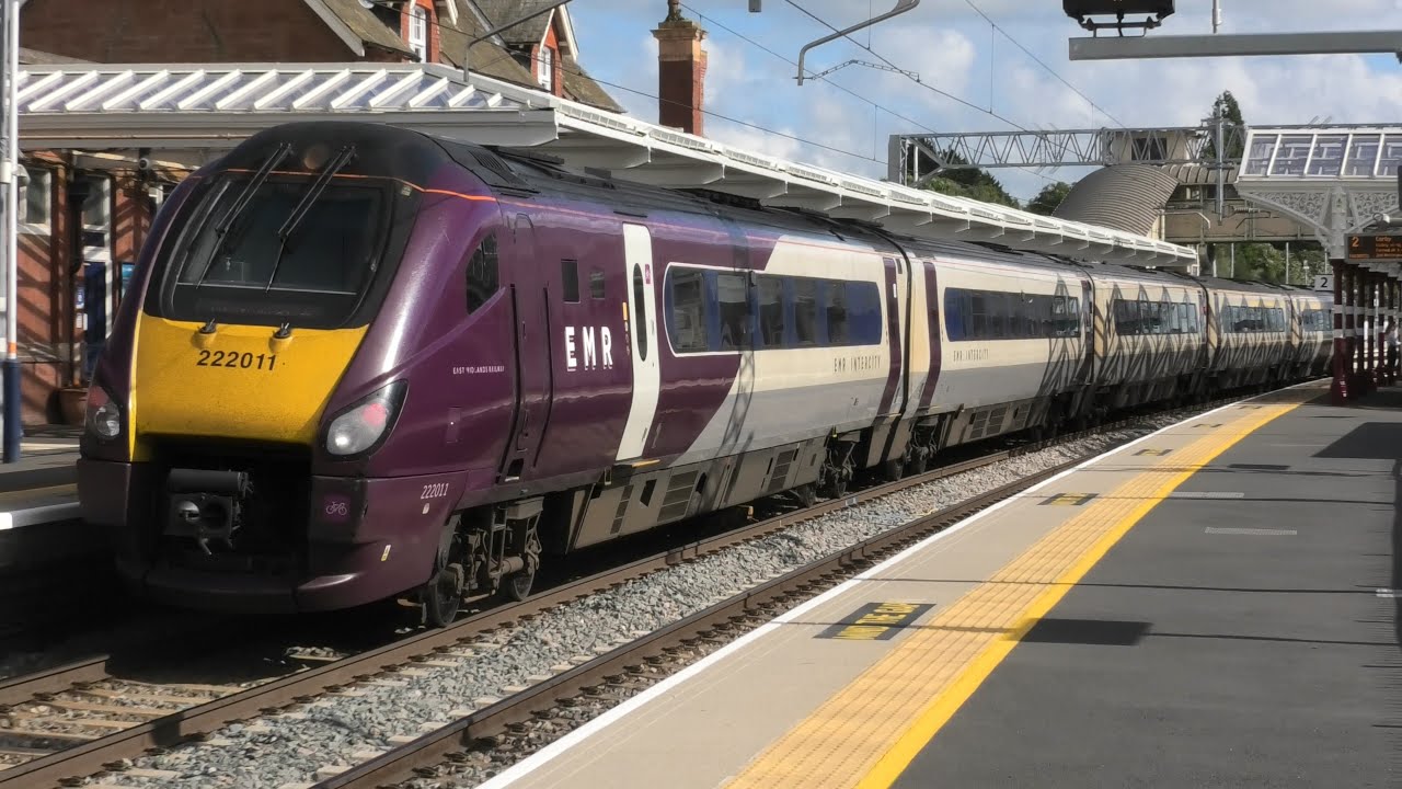 Trains at Kettering Station, MML | 16/05/22