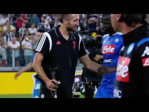 Giorgio Chiellini comforts Koulibaly after Juventus vs Napoli 4-3 31/08/2019