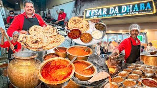 Best Dhaba in Amritsar | Dal Fry, Palak Paneer, Lacha Parantha | Kesar Da Dhaba | Amritsar Food