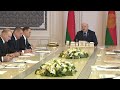 Лукашенко: Засучить рукава и начинать работать! И дисциплину подтянуть на селе!
