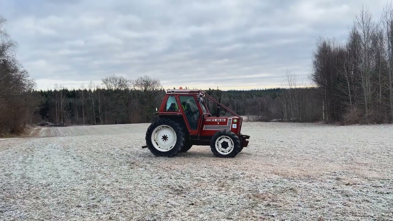 Traktor FIAT 60-90 DT