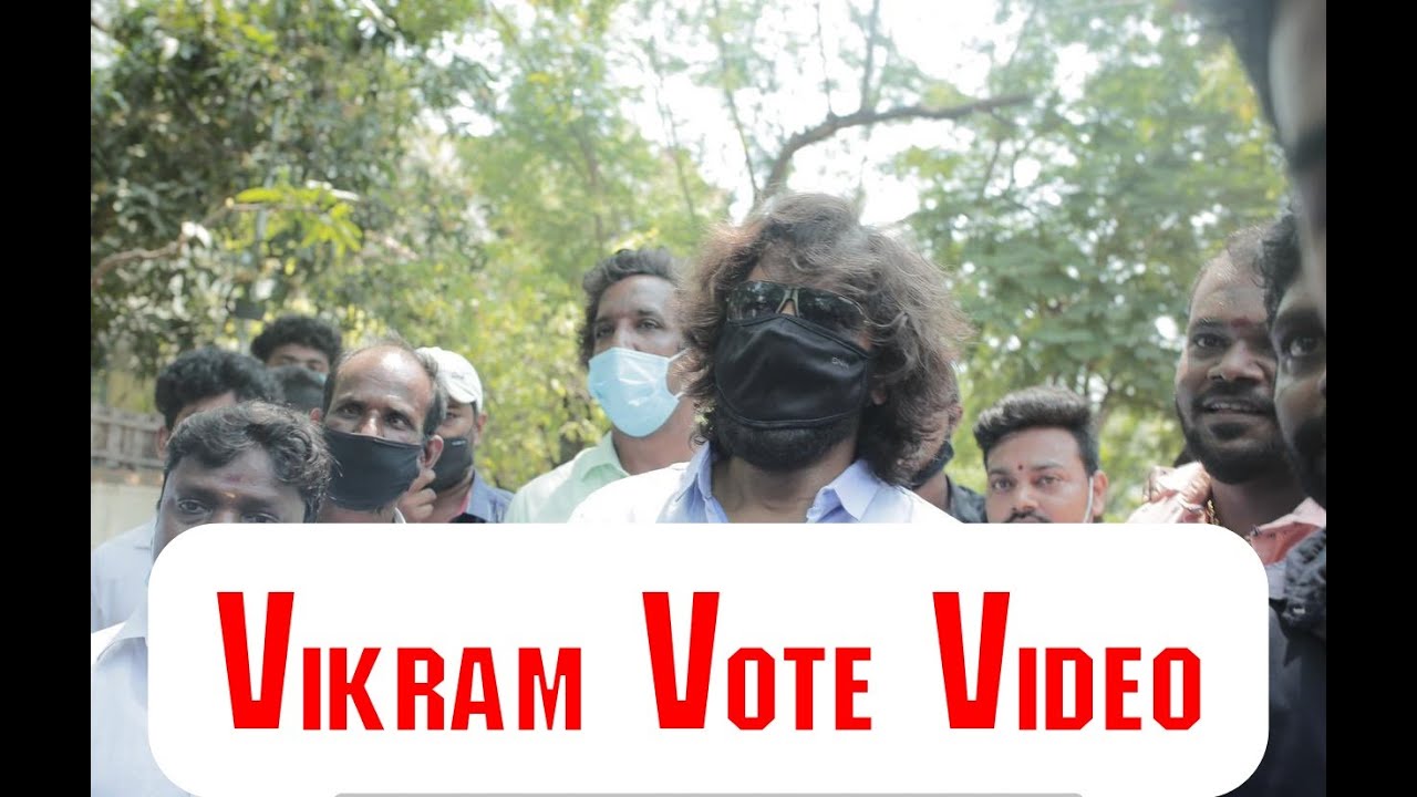 Chiyaan Vikram walking his way to the booth to cast his vote
