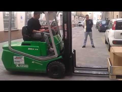 Video: Come mantenere un camioncino: 10 passaggi (con immagini)