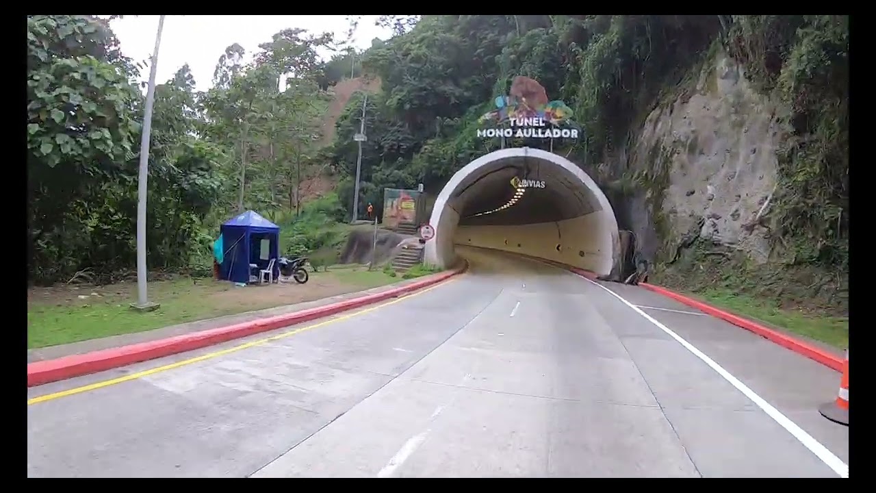 Cajamarca, Tolima a Armenia, Quindío (cruzando el Alto de La Línea) #royalenfieldcolombia