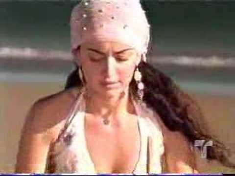 escena de la telenovela "Gitanas" por Telemundo 2004-2005. Con Manolo Cardona y Ana de la reguera. escena-- la promesa de Salome y Sebastina en la playa-- Foro Ana de la Reguera