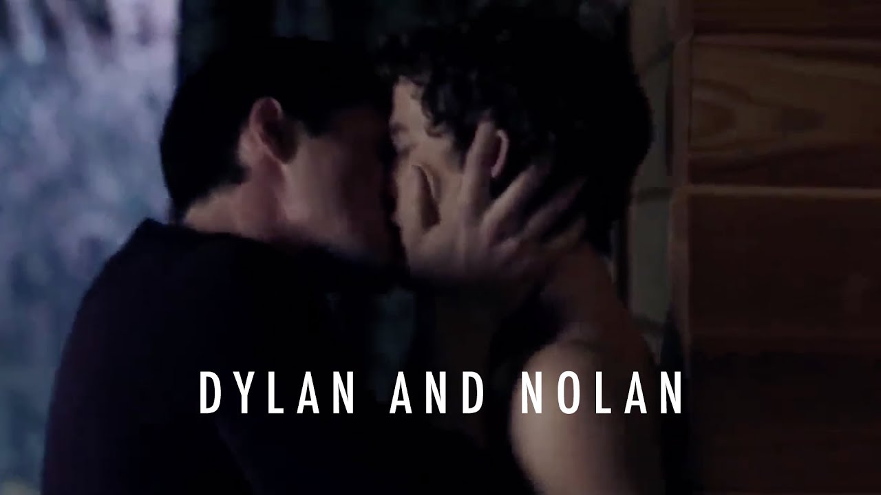 Pretty Little Liars: The Perfectionists - 1x01: Dylan and Nolan Kiss