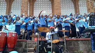 Oh kembo chnté par chorale Diocésaine lors d’installation de l'archevêque Bienvenu Bafouakouahou . Resimi