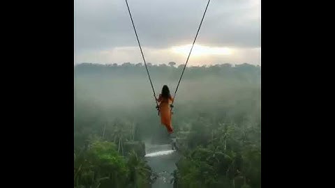 Crazy swings at Bali Indonesia: Slay Lifestyle