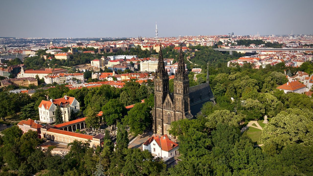 Vyšehrad fortress in Prague | Lens Motion