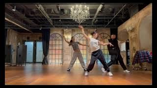 JENNIE dancing to Sad Girlz Luv Money w/ YG choreographers