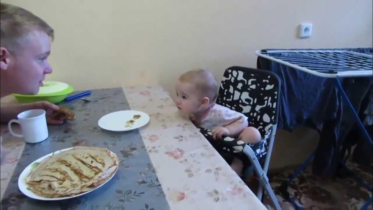 видео разговор с папой. малыш говорит папа видео. угарный разговор с папой. покажи нам отца. видео смешное ребенок ругается.