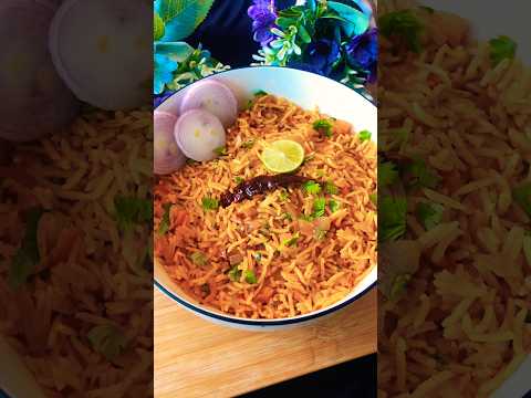 Easy Fried Rice Recipe | Quick 10 Minute Meal #Shorts